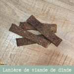 lanières de viande pour chien et chat, montrant la saveur dinde