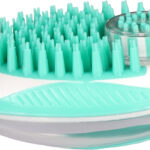 Brosse de massage et de nettoyage pour animaux avec bouton de dosage de shampooing intégré.