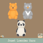 Le jouet Loerdes Ours en latex avec un design d'ours et un couineur intégré pour chien.