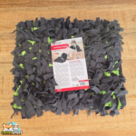 Tapis à renifler Flamingo Amigo gris pour chien et chat disponible en 2 tailles