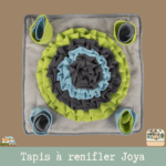Tapis à renifler Joya en textile avec compartiments pour cacher des friandises.