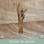 Des pattes de poulet déshydratées et naturelles, idéale pour la mastication et l’hygiène dentaire des chiens, des chiots et des chats.
