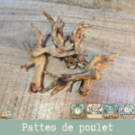 Des pattes de poulet déshydratées et naturelles, idéale pour la mastication et l’hygiène dentaire des chiens, des chiots et des chats.