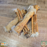 Peaux de lapin avec poils roulées naturelles pour chien – friandise à mâcher