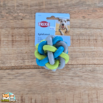 Texte alternatif : Balle nouée Trixie pour chien en caoutchouc naturel disponible en 7 et 10 cm