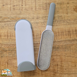 brosse anti poils Trixie avec station nettoyage