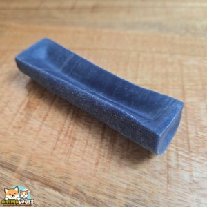 Barre de fromage à la myrtille – friandise naturelle à mâcher pour chien