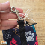 pochette à friandises motif pattes chien