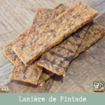 lanières de viande pour chien et chat, montrant la saveur pintade