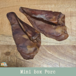 Mini box de Porc : Box de mastication naturelle pour chien au porc, qui contient : 2 oreilles de porc, 2 peau de porc roulées 12cm, 2 groins de porc
