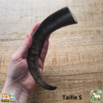 Corne de chèvre naturelle pour chien – friandise à mâcher en tailles S et M