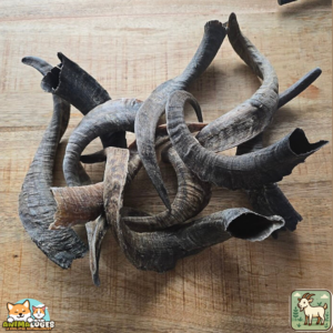 Corne de chèvre naturelle pour chien – friandise à mâcher en tailles S et M