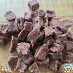 Gros cubes de chameau naturels pour chien – friandises viande