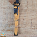 Collier chiot Dolly Flamingo réglable avec bandes réfléchissantes, disponible en ocre, rose et taupe.