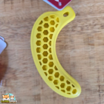 Jouet à garnir Bapee Flamingo pour chien en caoutchouc, en forme de banane jaune, de pomme rouge ou de poire verte.